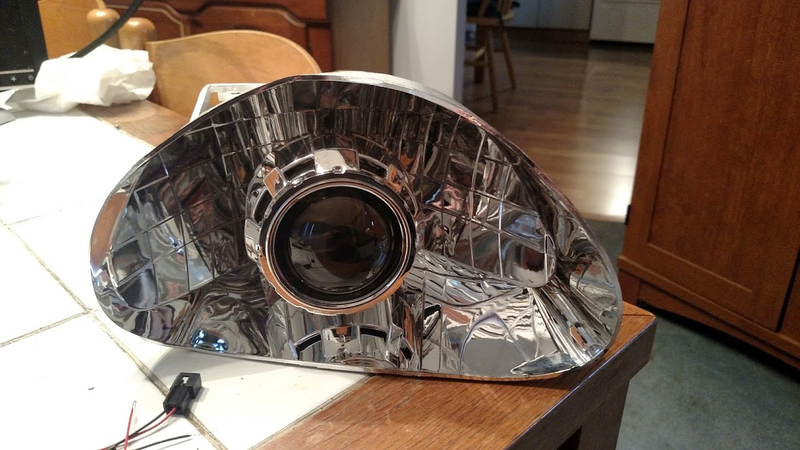 Illustration for article titled Retrofitted the Sable's Headlights!!